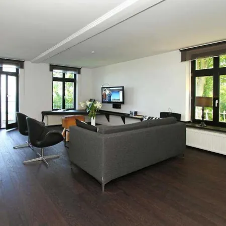 Schering, App. 4 Black&white Apartment Ostseebad Heringsdorf