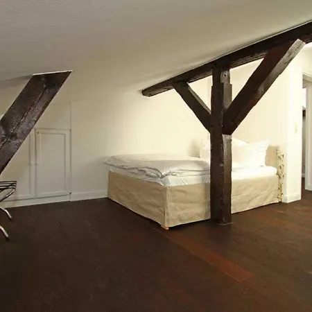 Schering App 4 Black White Apartment *